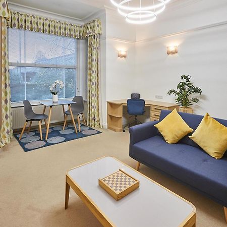 Host & Stay - Thamesview Staines-upon-Thames Eksteriør bilde